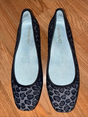Vionic Black Leopard-Print Ballet Flats